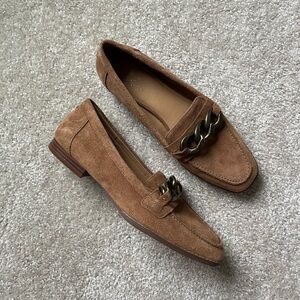Crown Vintage Women’s Brown Suede Loafers with Chain Detail Size 9 Like New